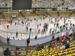 Family on Ice