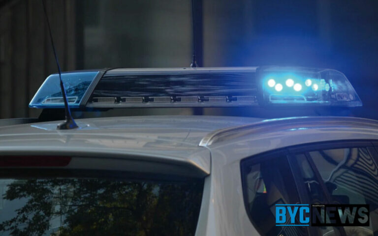 Polizei Symbolbild Nachts