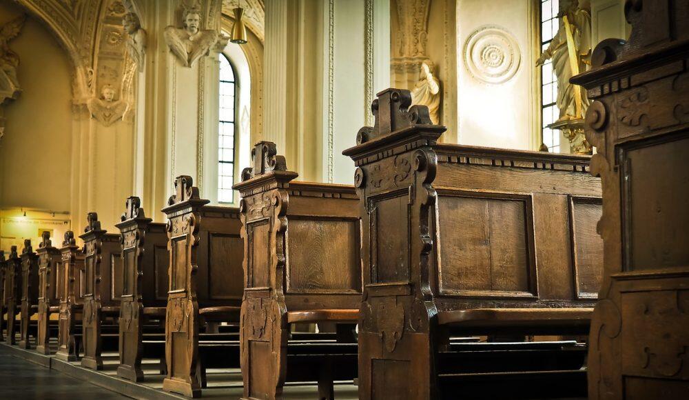 Kirche, Kirchenbänke Kirche, Kirchenbänke