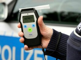 Alkoholtest Polizei Symbolbild