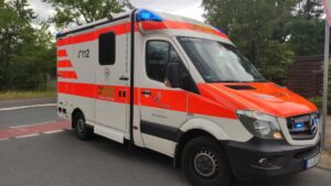 84-jährige bei unfall in rüsselsheim-königstädten schwer verletzt