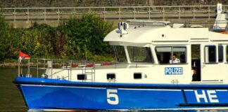 Wasserschutzpolizei auf dem Rhein