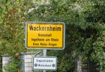 Wackernheim Ortsschild
