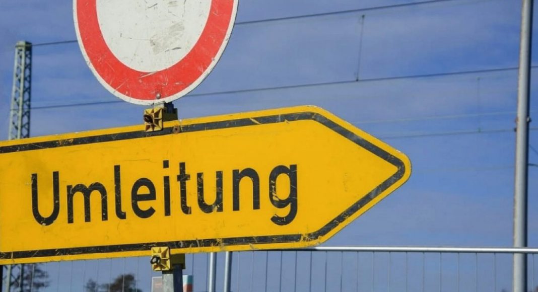 Symbolbild Umleitung