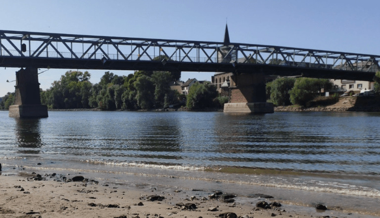 Vollsperrung der Brücke zwischen Gustavsburg und Kostheim