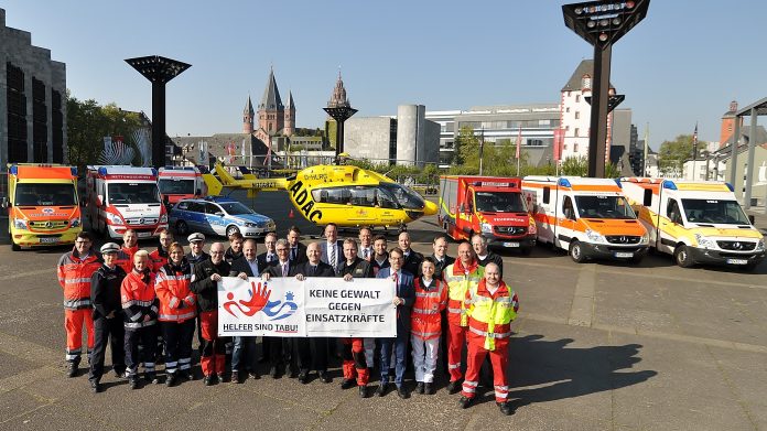 20170428 092237 TL Mainz Helfer sind Tabu scaled e1611661475270