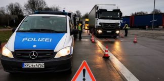 Lkw Kontrolle 900x635 1 e1610713469947