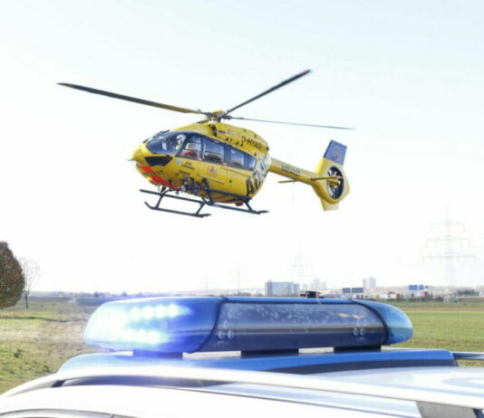 Polizei und Christoph 77