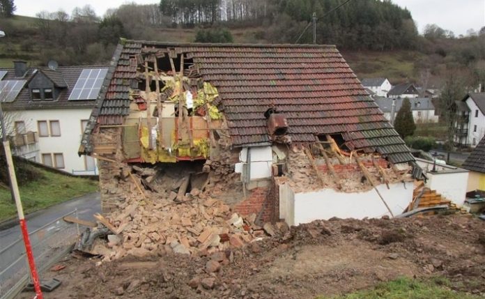 pol pptr streitigkeiten f hren zu hausabriss e1611968180379