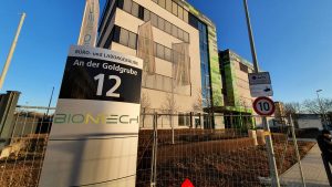 Erster patient mit biontech krebsimpfstoff behandelt 2021 02 28 17. 23. 17 thorsten luettrnghaus biontech mainz scaled e1614601133920