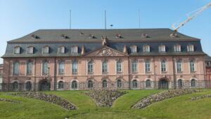 Aktuell: größerer polizeieinsatz in worms