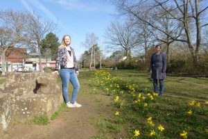 Autofahrer aus mainz fährt rollstuhlfahrerin in ingelheim an