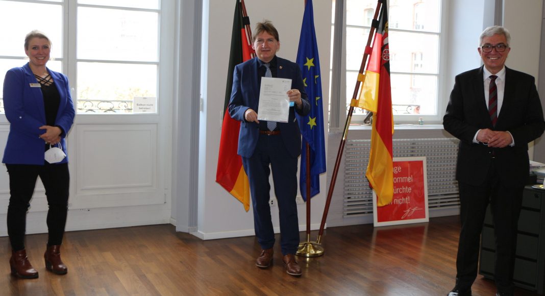 88 Bescheiduebergabe Alzey Worms MdI RLP scaled e1615544937255 88 Bescheiduebergabe Alzey Worms MdI RLP scaled e1615544937255