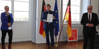 88 Bescheiduebergabe Alzey Worms MdI RLP scaled e1615544937255