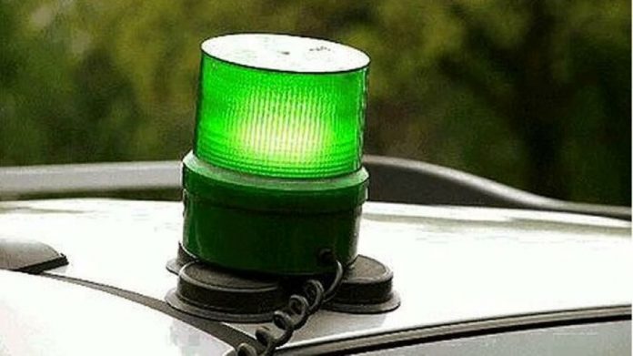 gruenes blinklicht fuer angehoerige der freiwilligen feuerwehr und anderer rettungsorganisationen 1614887671 desktop gruenes blinklicht fuer angehoerige der freiwilligen feuerwehr und anderer rettungsorganisationen 1614887671 desktop