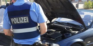 Symbolbild: Polizeikontrolle