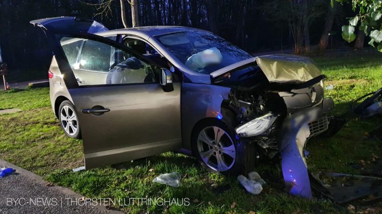 Schwerer unfall in mainz-gonsenheim | fahrer musste aus fahrzeug befreit werden Whatsapp image 2021 04 14 at 21. 04. 03 e1618433704926