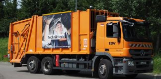 160811 Muellfahrzeug e1620644663181