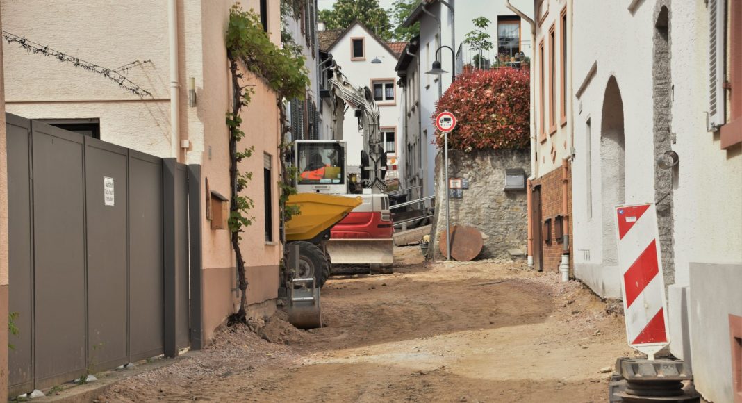 2021 05 20 11.06.17 thorsten luettringhaus oppenheim welschendorf altstadt strassensanierung bauarbeiten