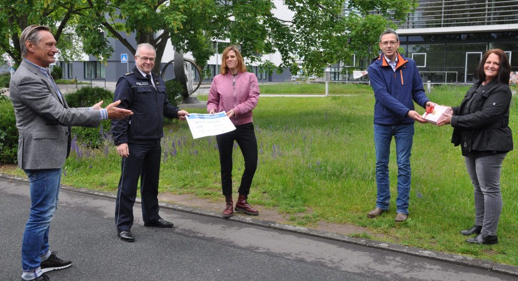 210526 Spendenuebergabe e1622106921308