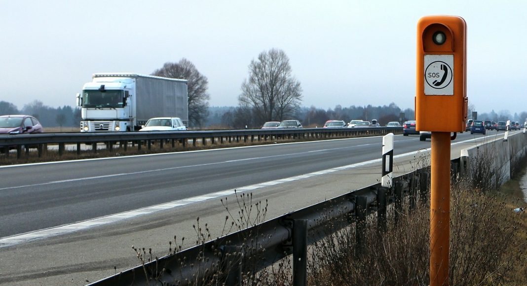 Autobahn Notrufsaeule SOS