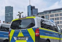 Sexuelle Belästigung, Diebstahl und Widerstand gegen die Polizei Polizei Frankfurt am Main