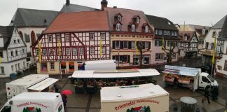 StadtOpp Wochenmarkt 2 by Rainer Ebling