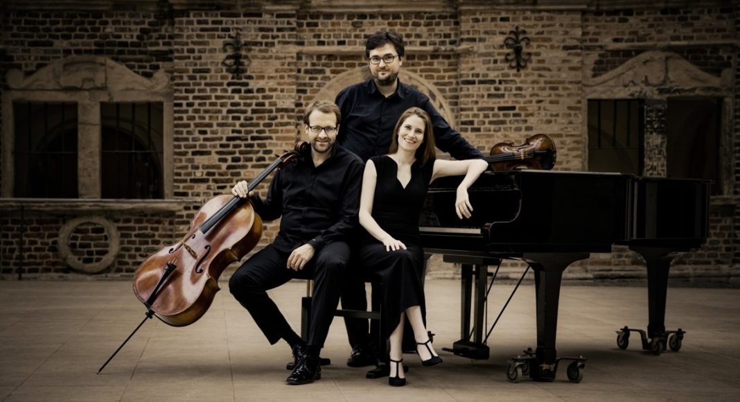 Topthema 20210521 morgenstern trio  2015 11  03