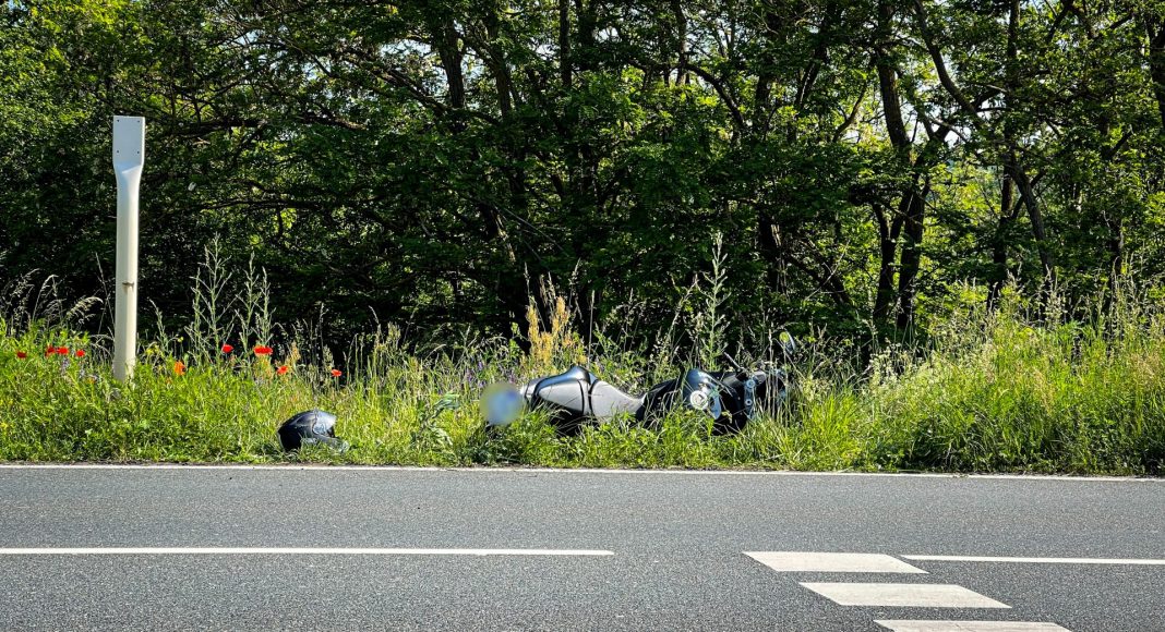 2548077A 01F0 4DEB 810C A607A1BD621E 2548077A 01F0 4DEB 810C A607A1BD621E