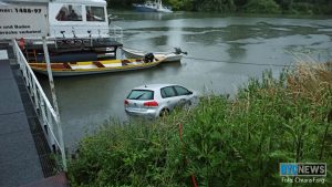 Bergungsarbeiten am altrhein in ginsheim60