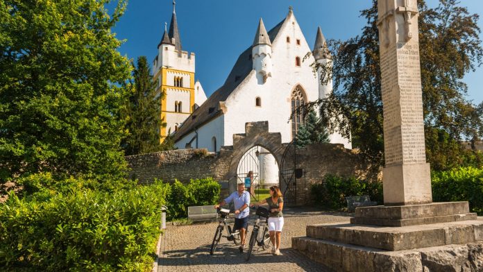 Die Geschichte der Burgkirche in Ingelheim