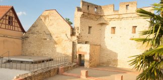 Ingelheim Kaiserpfalzgelaende c Georg Knoll