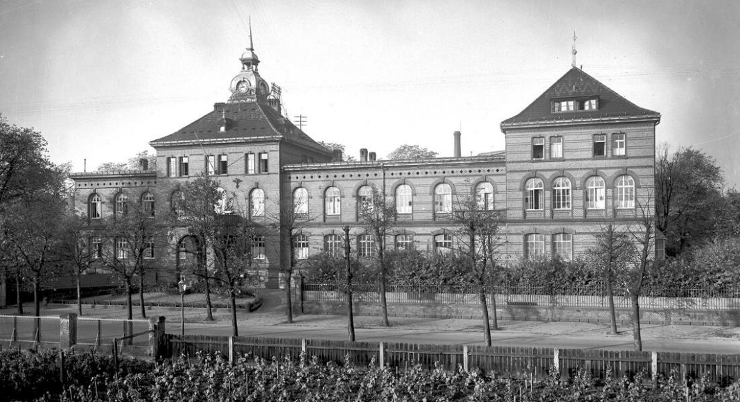 Pressebild Altes Stadtkrankenhaus edb05b9f 924f645a@1100w