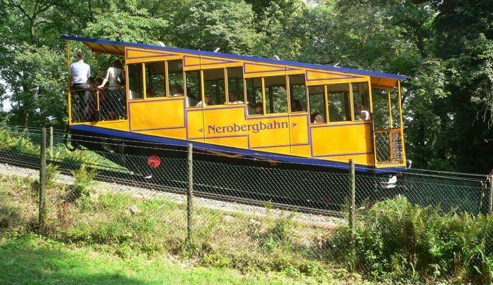 Wiesbaden Nerobergbahn P1270104 e1624535388451