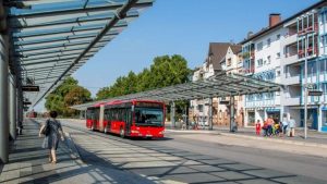Verfolgungsfahrt endet in raunheim mit drei beschädigten streifenwagen der polizei