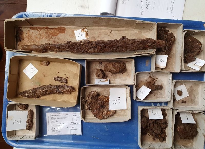 csm Grabbeigaben D.Bach  Medium  f13e4a71fc