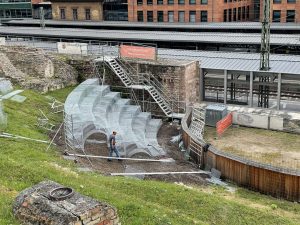 Reifen auf parkplatz in mainz-marienborn zerstochen
