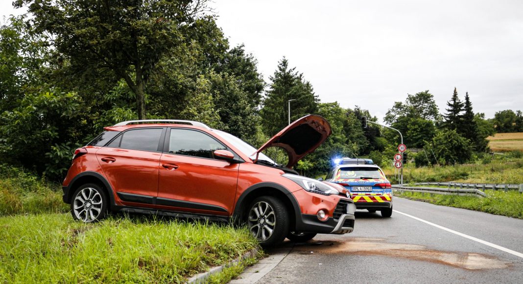 2051D727 0314 43BA 8245 6A1923F912FF