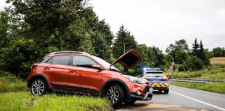 2051D727 0314 43BA 8245 6A1923F912FF