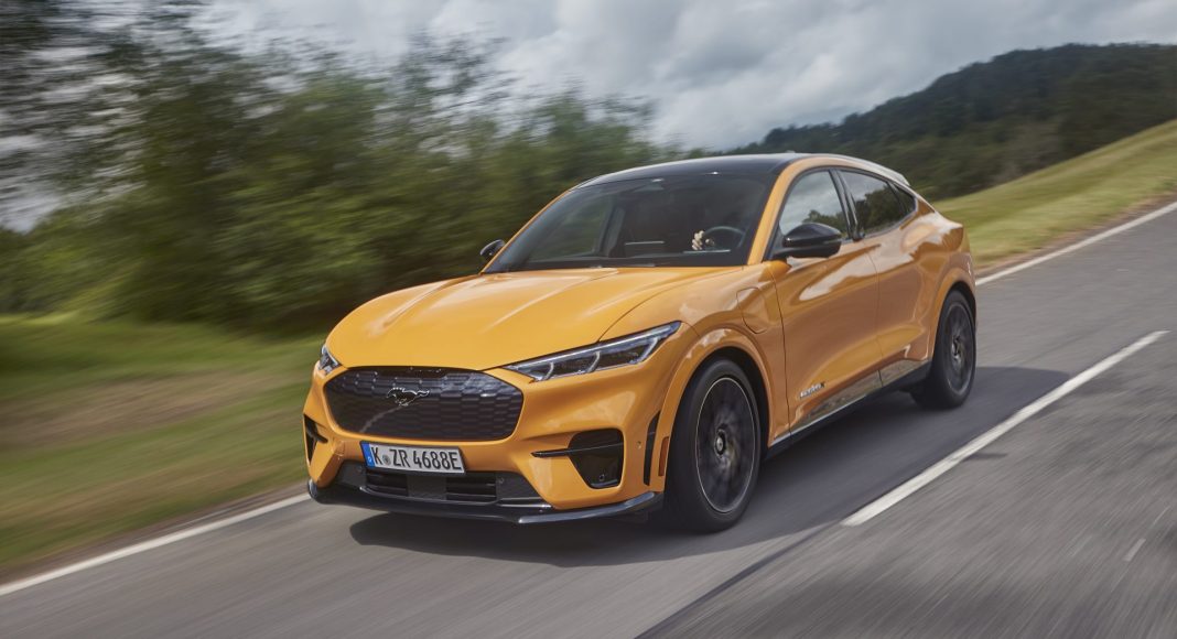 Ford Mustang Mach E GT 2021 7