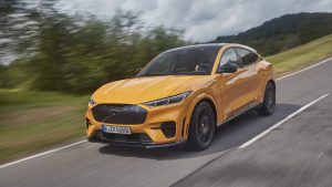 Schwerer verkehrsunfall mit lkw in mörfelden-walldorf