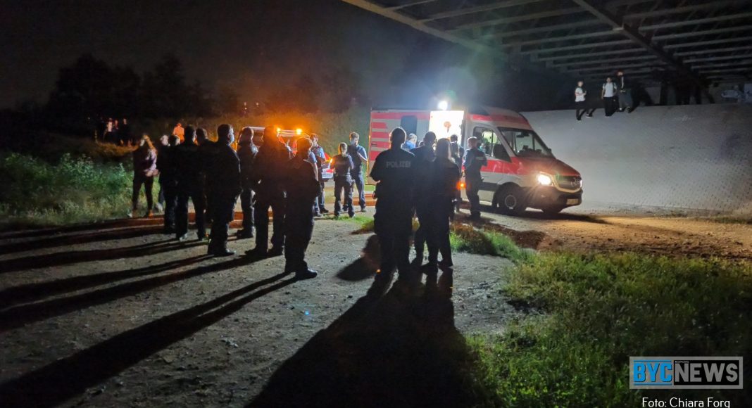 Party an der Weisenauer Bruecke Ginsheim2