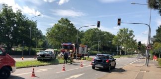 00 35 31 pol pdwo verkehrsunfallflucht mit abkommen von der fahrbahn