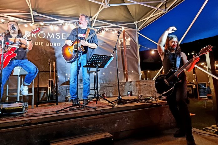 Benefizkonzert Broesmerburg Foto Ditt Benefizkonzert Broesmerburg Foto Ditt