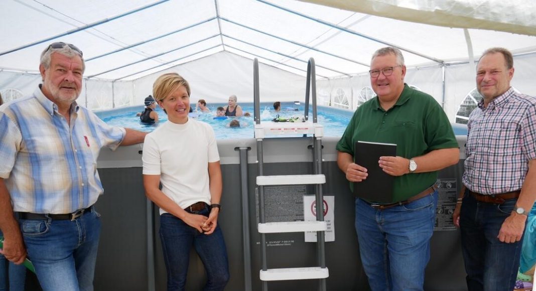 Pressefoto Schwimmunterricht fuer Grundschulkinder Quelle Stadt Worms 4b0a070f 924f645a@1100w