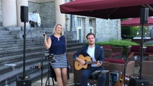 Unplugged konzert auf der marktplatzbühne in oppenheim Salt vinegar