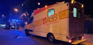 Rettungswagen ASB Mainz und Streifenwagen Polizei