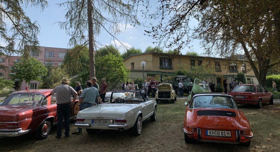 162 Oldtimer Treffen Bild 2 e1632853873287 162 Oldtimer Treffen Bild 2 e1632853873287