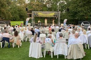 Autofahrer lässt verletzen fahrradfahrer auf b9 bei nierstein liegen Autofahrer lässt verletzen fahrradfahrer auf b9 bei nierstein liegen