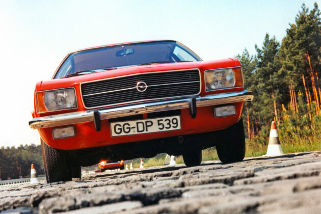 01 Opel Rekord 150110